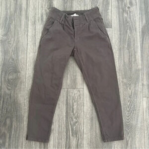 Alice + Olivia Gray High Rise Pleated Slim Capri size 26 Womens Denim Jean Pants